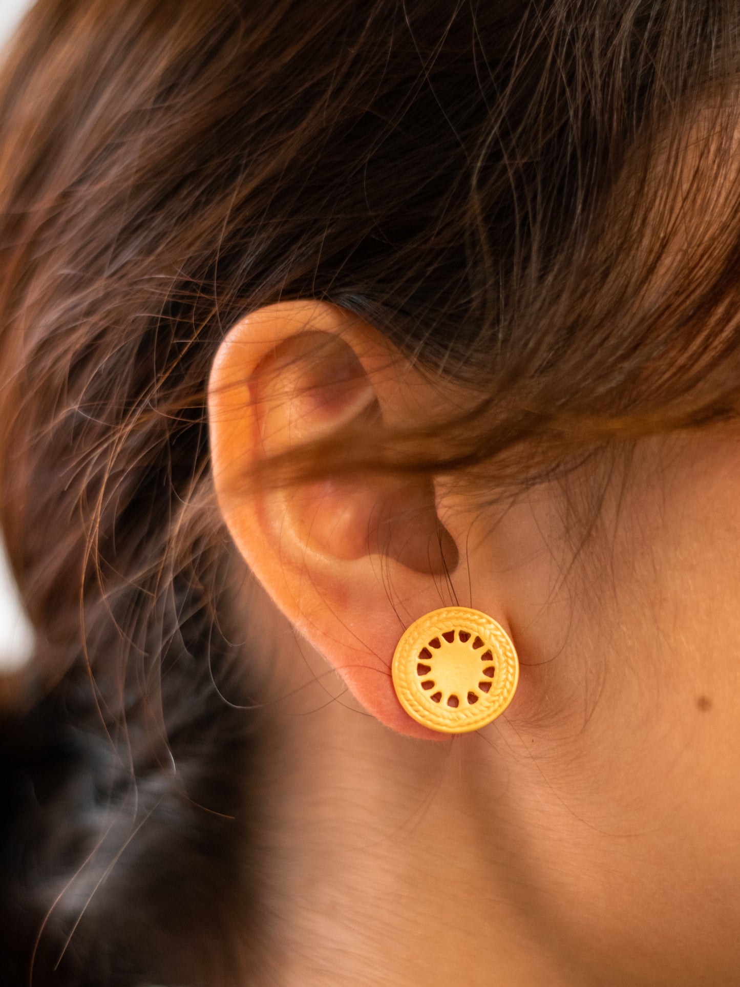 24K Gold Plated Pre-Columbian Muisca Pattern Round Earrings.