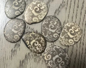 Tagua Slices Beads. 4 Gray Engraved Pieces.