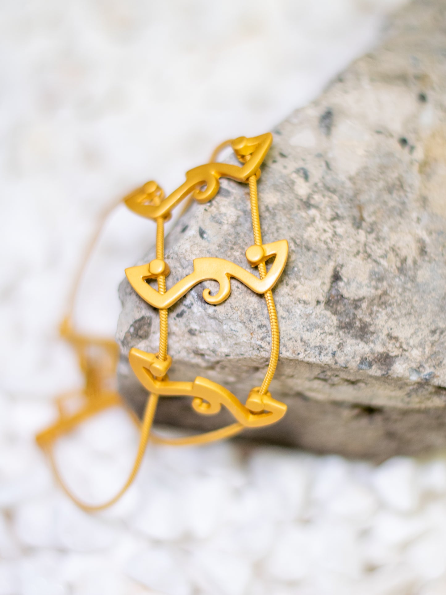 24K Gold Plated Pre-Columbian Muisca Zoomorphic Pattern Bracelet.