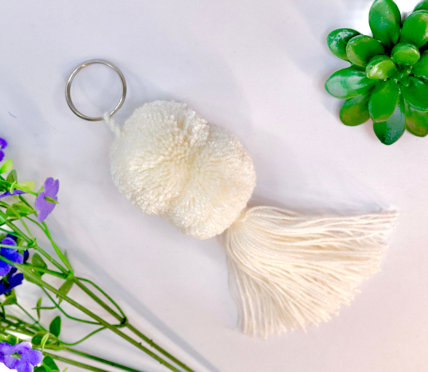 Wayuu Weaved Keychain in White Color