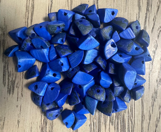 Tagua Nut Seed Beads 100 Twisted Pyramid Puff Beads in Blue. 1-2 cm approx. Sustainable Spacing Spacer Jewelry Making Irregular. TBTBlue01