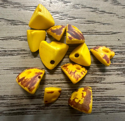 Tagua Nut Seed Beads 100 Twisted Pyramid Puff Beads in Yellow. 1-2 cm approx. Sustainable Spacing Spacer Jewelry Making Irregular. TCYellow01