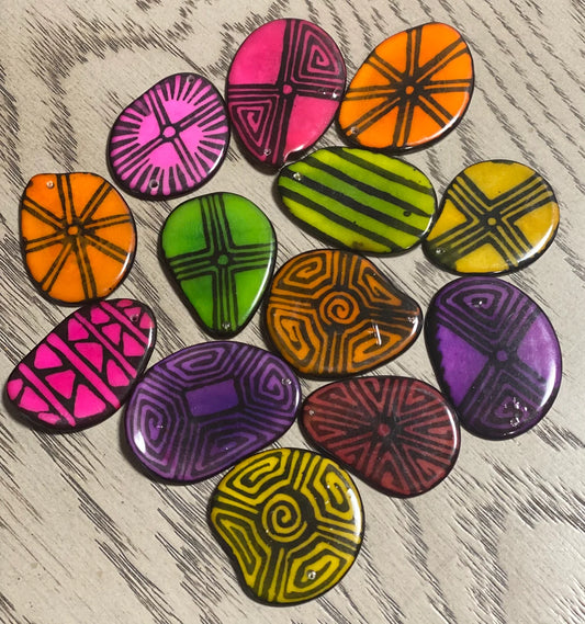 Tagua Slices Beads. 21 Multicolored Patterned Pieces.