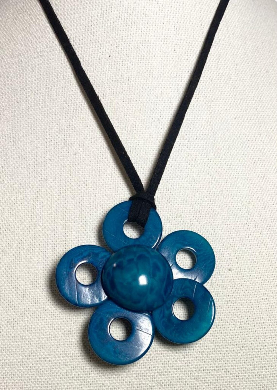 Tagua Pendant Necklace and Earrings Flower Shaped Set in Blue Color