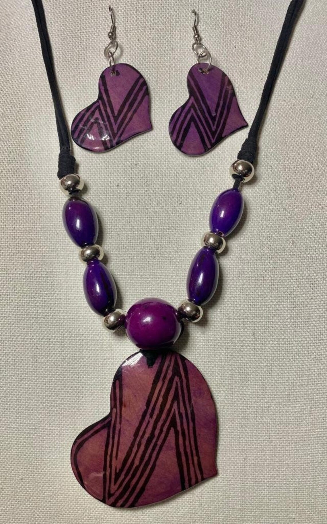 Tagua Pendant Necklace and Earrings Heart Shaped Set in Purple color