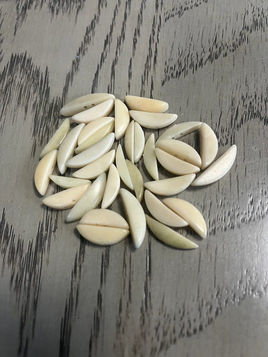 Tagua Crescent Moon Beads. 20 Beige Pieces