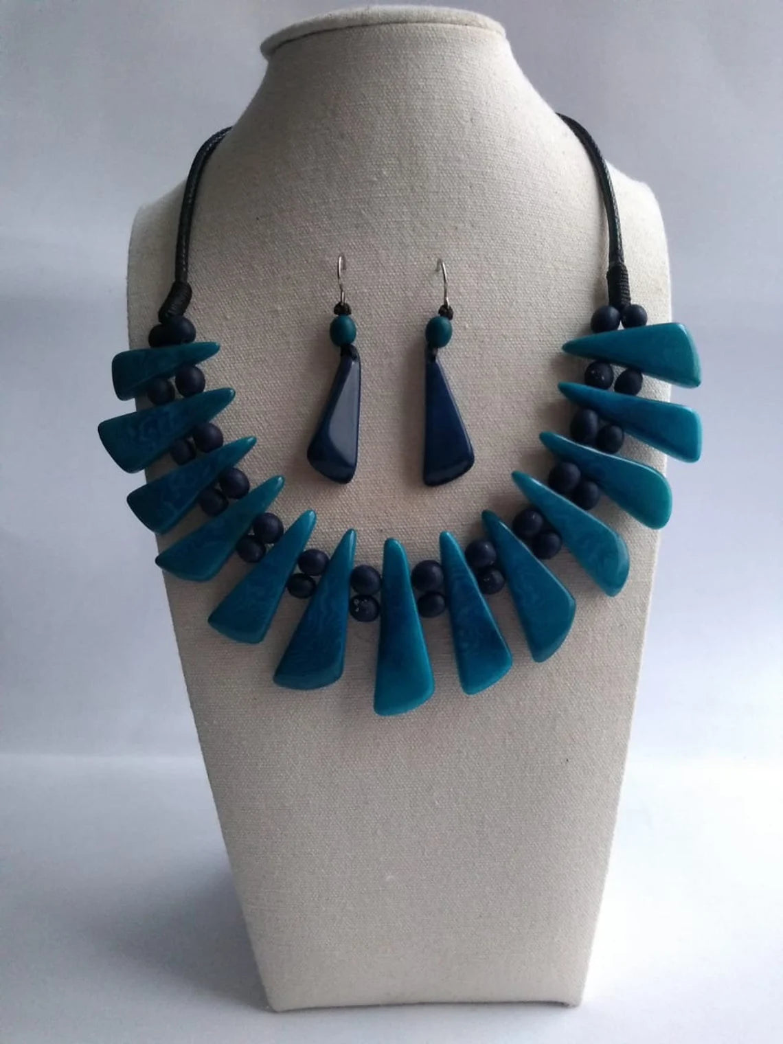 Tagua Necklace and Earrings Set in Blue Color