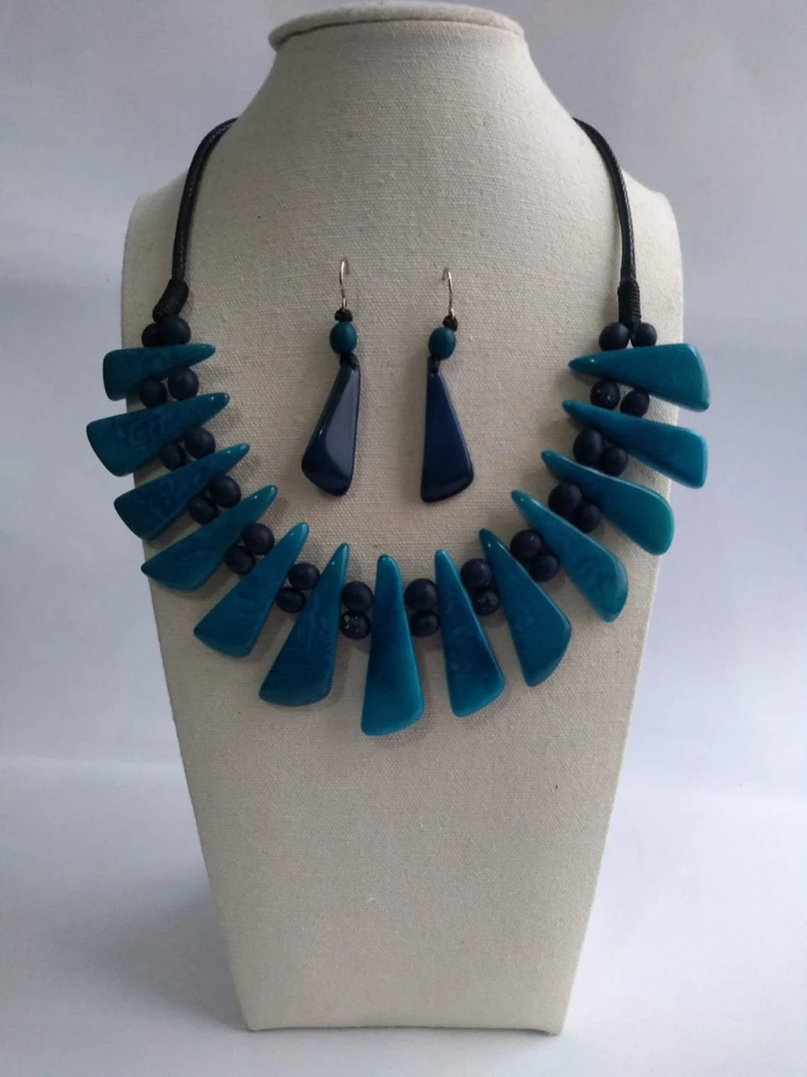 Tagua Necklace and Earrings Set in Blue Color