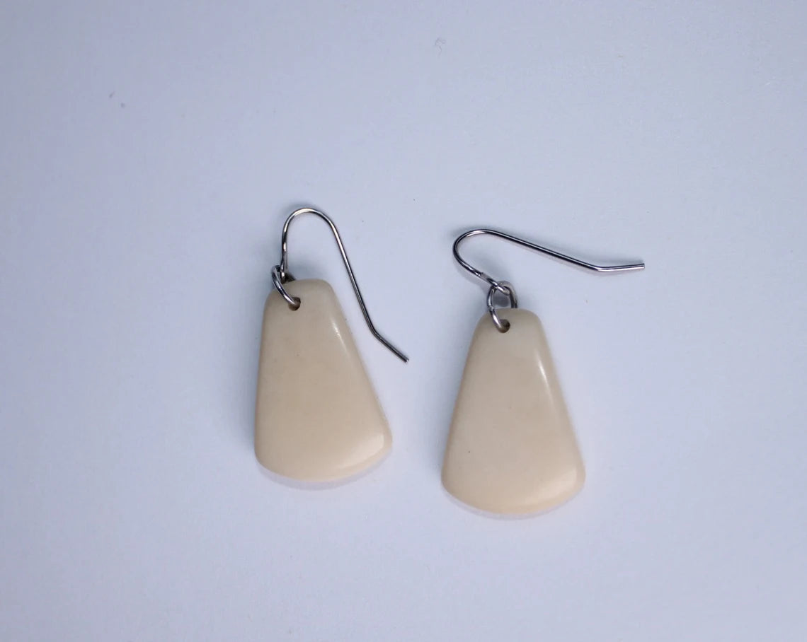 Tagua Necklace and Earrings Set in Beige Color.