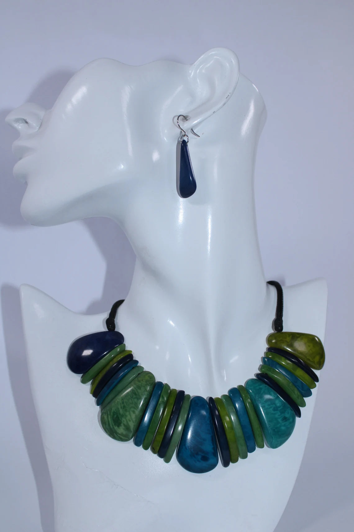Tagua Necklace and Earrings Set. Multicolored.