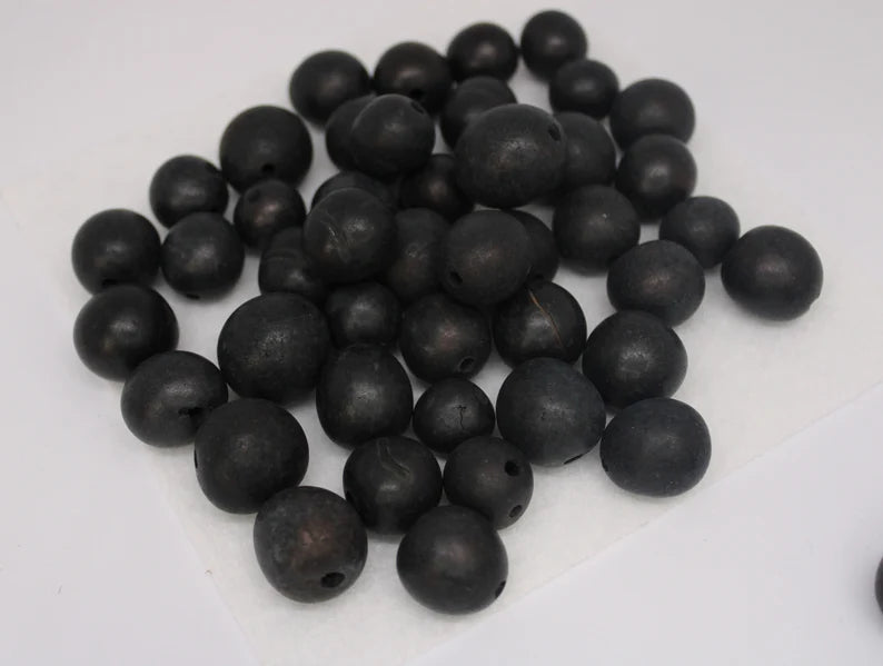 Bombona Beads. 100 Black Bombona Balls. Size, 2 - 2.5 cm. approx. Top Drilled. Vegan, Eco Friendly, Natural Jewelry Making Supplies
