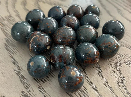Bombona Ball Beads. 25 Blue and Brown Marbled Pieces.