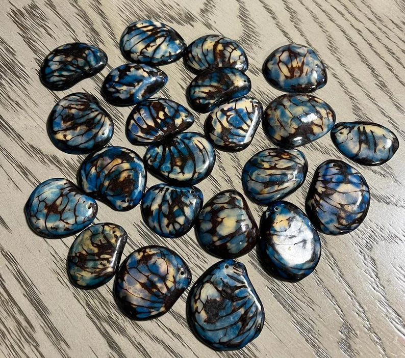 Tagua Slices Beads. 15 Blue Pieces
