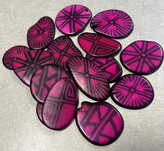 Tagua Slices Beads. 20 Fuchsia Patterned Pieces.