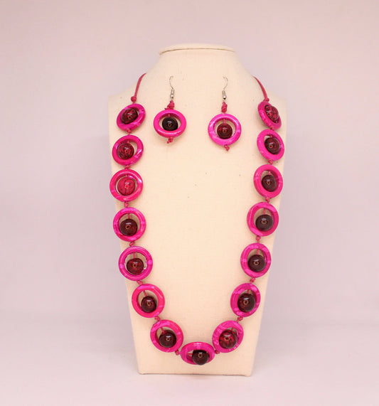 Tagua and Bombona Necklace. Pink and Black Color
