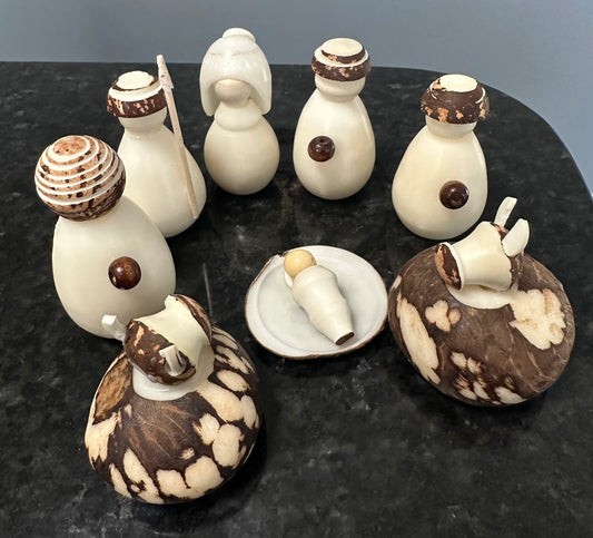 Tagua Nativity Set in Beige and Brown. 8 Pieces