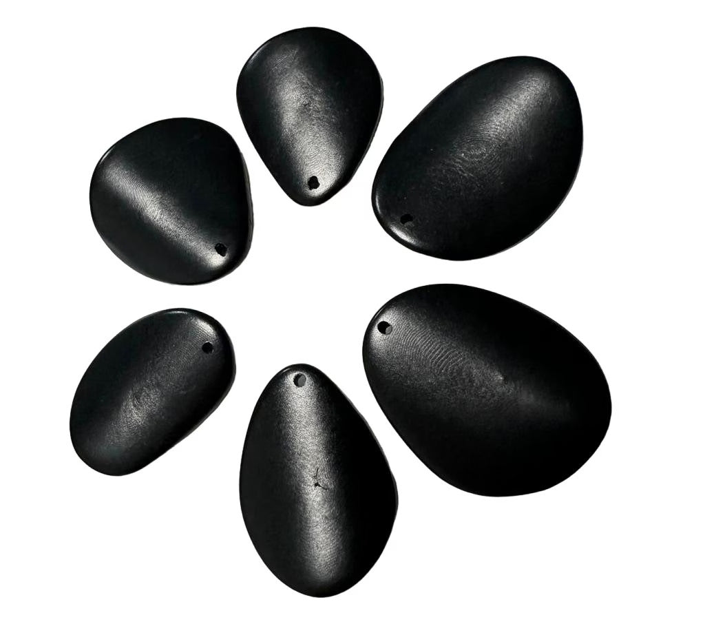 Tagua Chip Slices Beads. 30 Bicolor Pieces