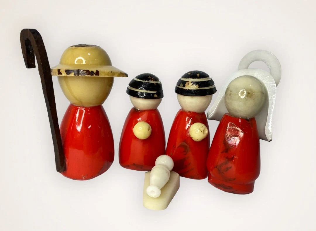 Tagua Nativity Set red and beige