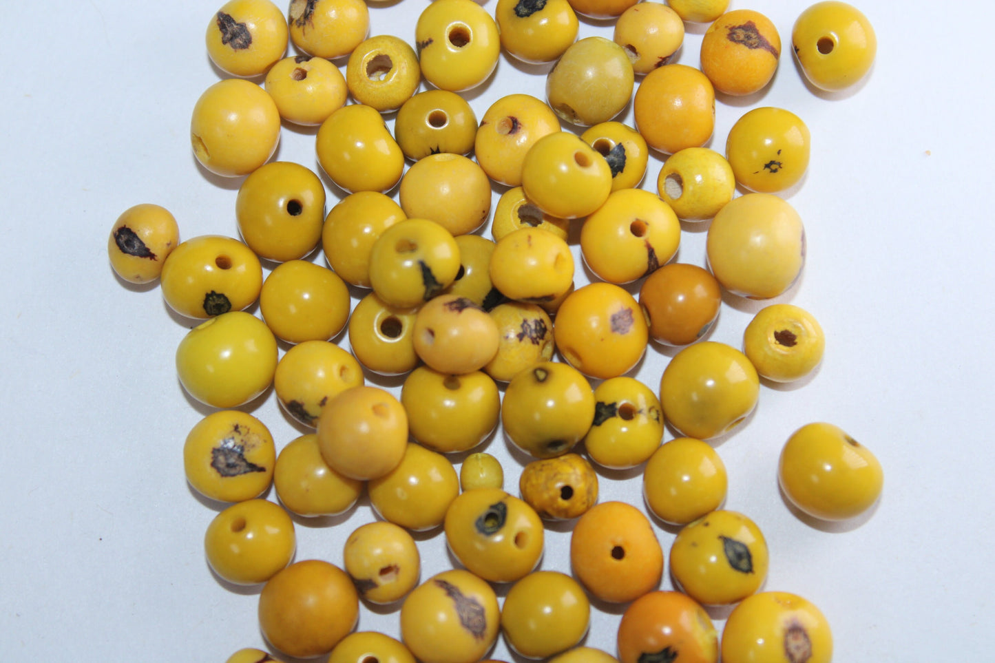 Acai Ball Beads. 200 Yellow and Beige Beads