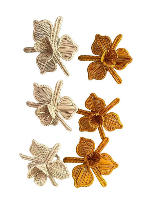 Napkin Flower Shaped Ring Holder Set.