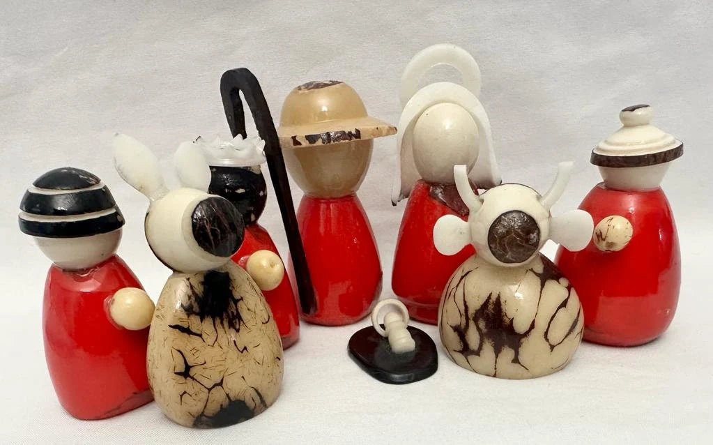 Tagua Nativity Set red and beige