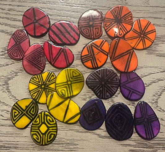 Tagua Slices Beads. 20 Multicolored Patterned Pieces.