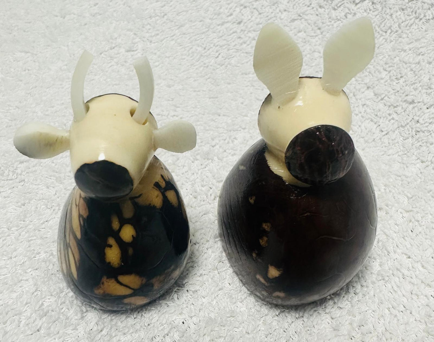 Tagua Nativity Set in Green and Brown.