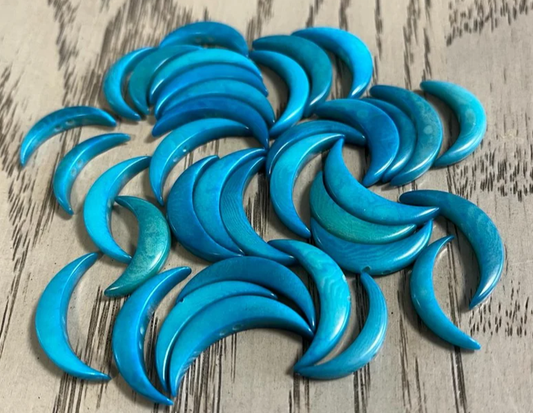 Seed Beads Moon Shape 20 Pieces in Blue. Tagua Nut from Colombia. Size: approx. 2x1 cm. Jewelry Making Side Drilled 2 Holes Beading Carving