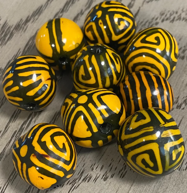 Patterned Yellow Bombona Seeds from Colombian Rain Forest. Jewelry Supplies. Free Shipping. Pack of 20 Beads