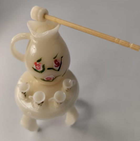 chocolatier made in tagua. Handmade. Object to decorate.