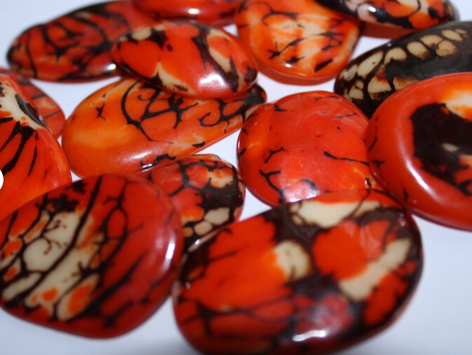 Orange Tagua Oval Beads. Natural Seed from Colombia Rainforest. 15 Beads 3 x 4cm. Aprox. Top Drilled. Natural Jewelry Making.