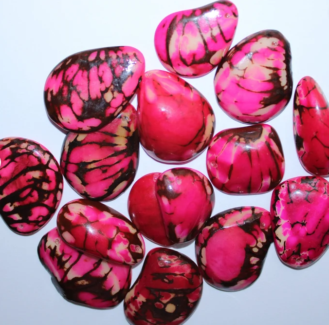 Pink Tagua Oval Beads. Natural Seed from Colombia Rainforest 15 Beads 3 x 3.5cm Approx. Top Drilled. Natural Jewelry Making