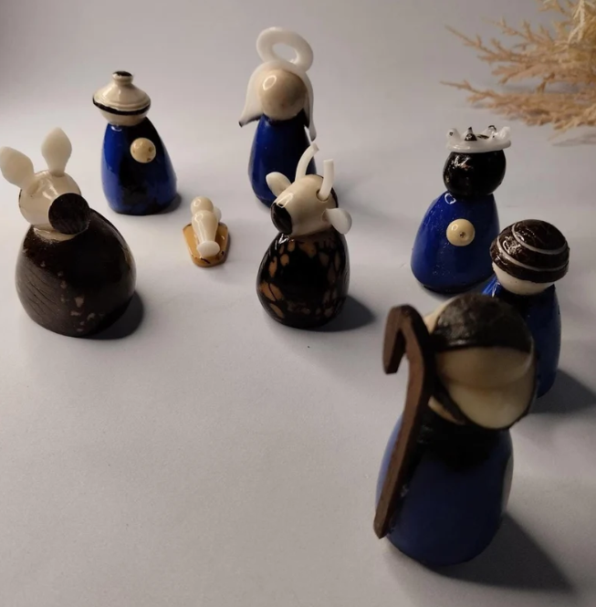 Nativity Set Handmade in Tagua Miniature | Nativity figurines | Christmas Nativity | Ivory Nut | Nativity Scene from Colombia | Fair trade