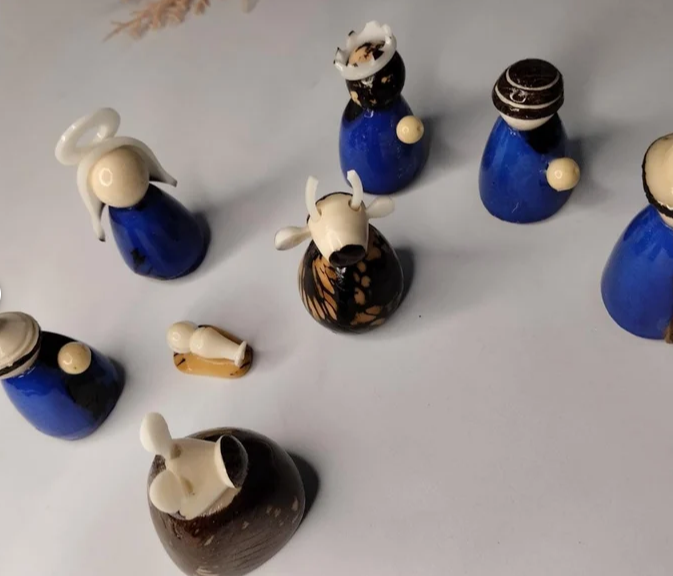 Nativity Set Handmade in Tagua Miniature | Nativity figurines | Christmas Nativity | Ivory Nut | Nativity Scene from Colombia | Fair trade
