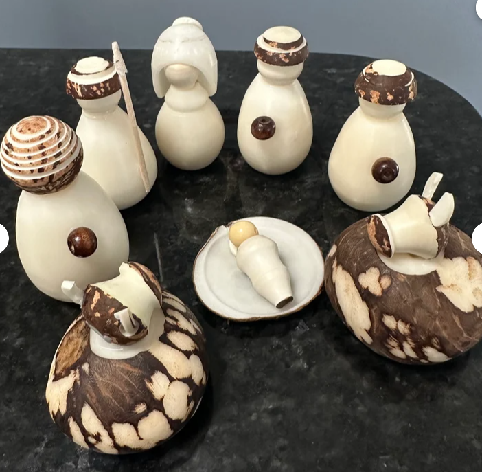 Nativity Set Handmade in Tagua | Nativity figurines | Christmas Nativity | Ivory Nut | Nativity Scene from Colombia Fair trade