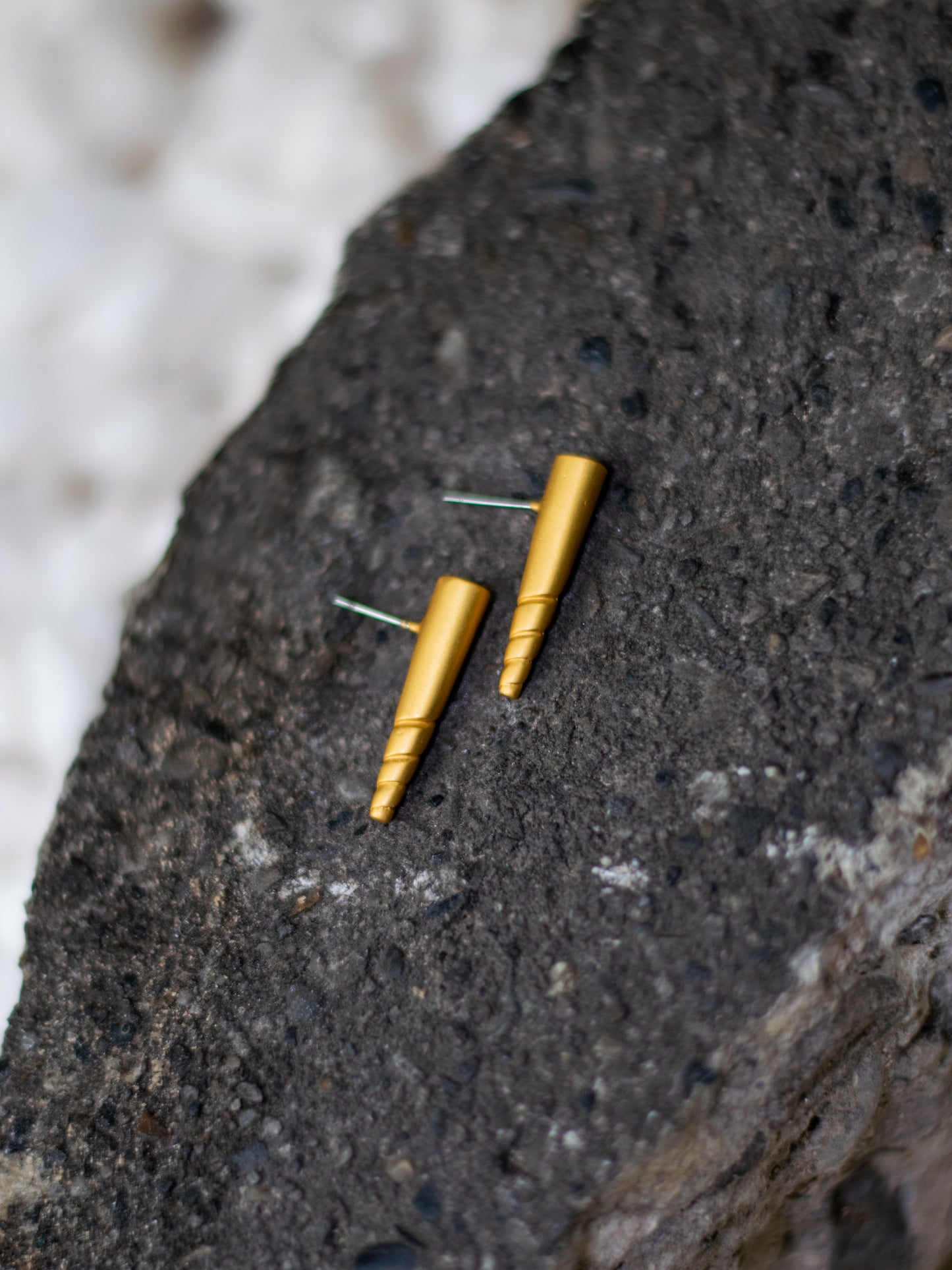 24K Gold Plated Pre-Columbian Muisca Horn Shaped Earrings.