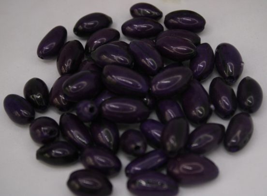 Dark Purple Beads Made of camajuro Seeds from Colombia. Size: 2.5 x 1.5 cm. Approx. Drilled. Natural Beads. Pack of 30 Beads. TCPurple01
