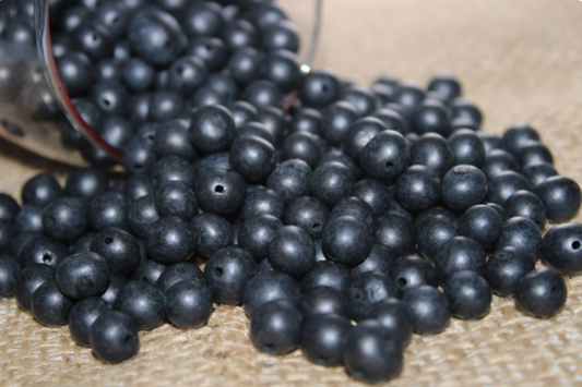 Black Beads Acai Seeds from the Colombian Amazonian Palm. Size: 1x1cm. Hole Size 1mm Approx. Natural Accounts. Pack of 200 Beads. TABlack01