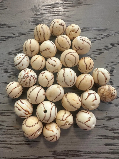 20 Bombona Balls from Colombia. Beige Matte Bombona Seeds. It’s Punctured Straight Through. TBBeige06
