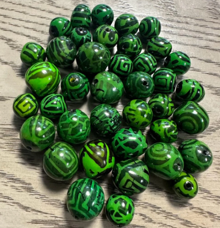 Natural Beads |Bombona Seed Beads| 40 Bombona Balls in Multicolored Patterned. It’s Punctured Straight Through. TBPMulticolored01