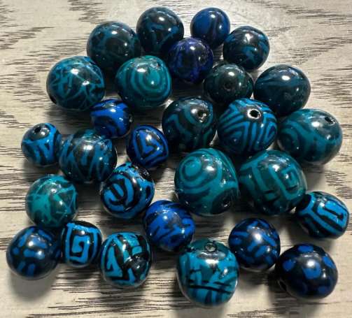 Natural Beads |Bombona Seed Beads| 40 Bombona Balls in Multicolored Patterned. It’s Punctured Straight Through. TBPMulticolored01