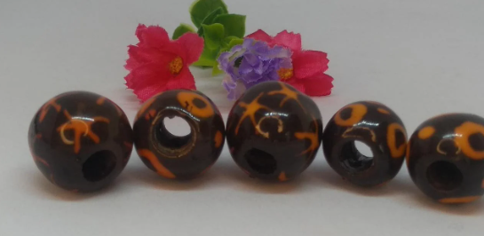 Natural Beads |Bombona Seed Beads| 30 Bombona Balls in Multicolored Patterned. It’s Punctured Straight Through. TBPMulticolored05