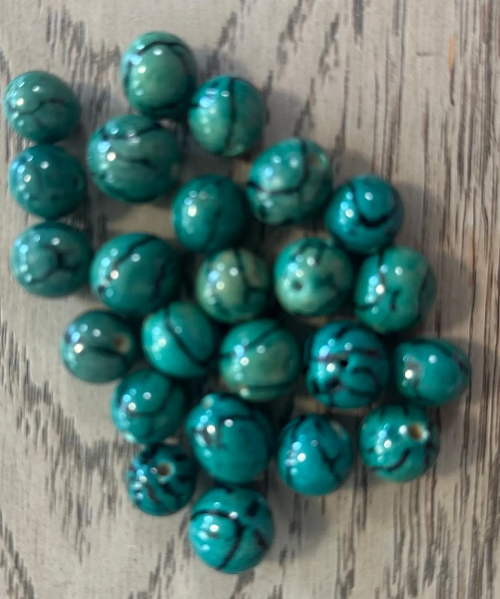 Natural Beads |Bombona Seed Beads| 80 set bombona beads. 80 beads in eight colors. It’s Punctured Straight Through. TBMulticolored05