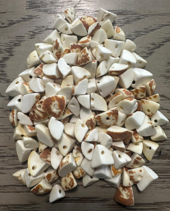 Tagua Nut Seed Beads 100 Twisted Pyramid Puff Beads in Beige. 1-2 cm approx. Sustainable Spacing Spacer Jewelry Making Irregular. TBTBeige02