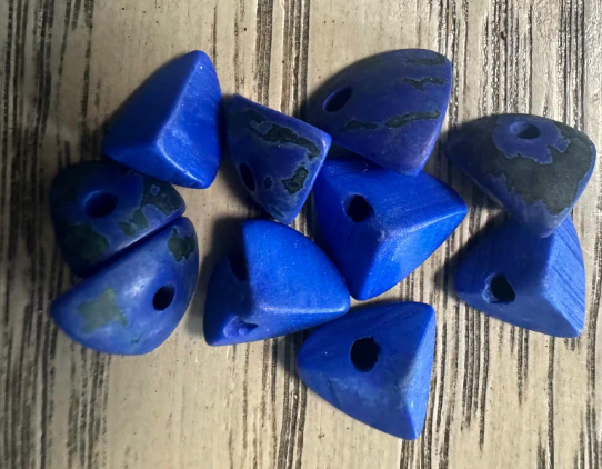 Tagua Nut Seed Beads 100 Twisted Pyramid Puff Beads in Blue. 1-2 cm approx. Sustainable Spacing Spacer Jewelry Making Irregular. TBTBlue01