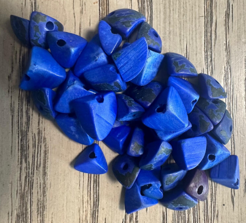 Tagua Nut Seed Beads 100 Twisted Pyramid Puff Beads in Blue. 1-2 cm approx. Sustainable Spacing Spacer Jewelry Making Irregular. TBTBlue01