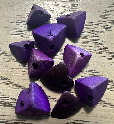 Tagua Nut Seed Beads 100 Twisted Pyramid Puff Beads in Purple 1-2 cm approx. Sustainable Spacing Spacer Jewelry Making Irregular TBTPurple01