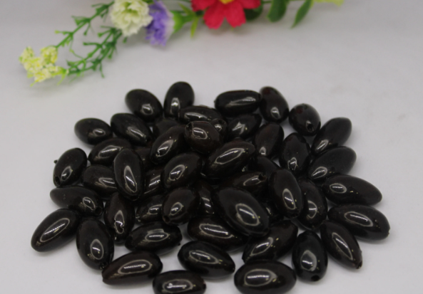 Dark Brown Beads Made of camajuro Seeds Resin-Coated. Size: 2.5 x 1.5 cm. Approx. Drilled. Natural Beads. Pack of 30 Beads. TCBrown01