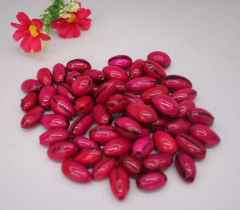 Fuchsia Beads Made of camajuro Seeds from Colombia. Size: 2.5 x 1.5 cm. Approx. Drilled. Natural Beads Pack of 30 Beads. TCFuchsia01