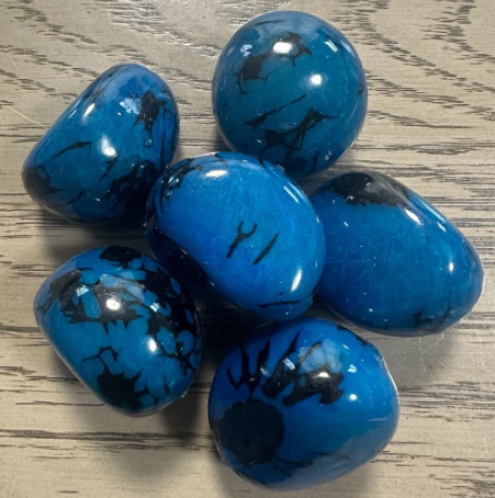 Tagua Whole Nut in Blue Color. 6 Pieces. Vegetable Ivory Nut. Size: 4x3 cm / 2x1.5 inch. approx. Top Drilled. TWBlue04D